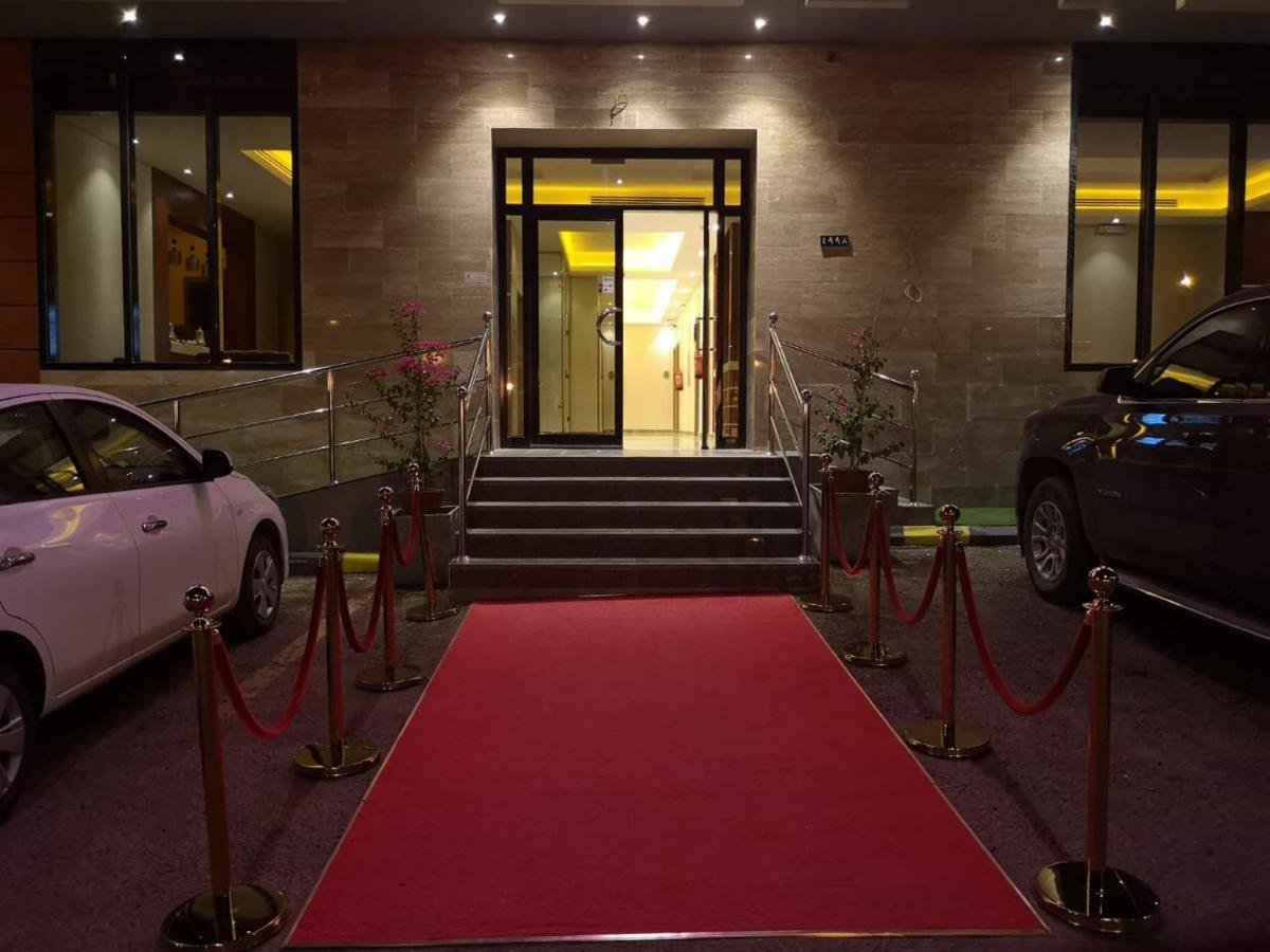 Makarem Hotel Apartments ริยาดห์ ภายนอก รูปภาพ