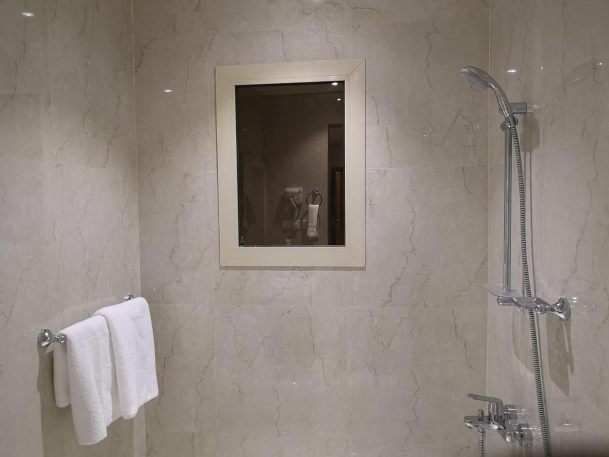 Makarem Hotel Apartments ริยาดห์ ภายนอก รูปภาพ